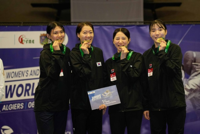 여자 펜싱 사브르팀, 시즌 첫 월드컵 단체전 우승…전하영은 2관왕