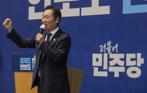 李 정부 구호 외친 與 