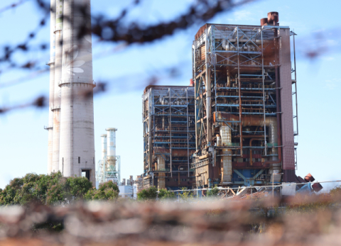 [속보] 울산화력 보일러타워 4·6호기 발파 해체