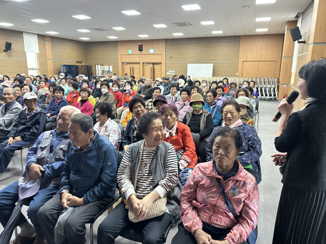 칠곡시니어클럽 2025년 노인일자리 및 사회활동지원사업 간담회.