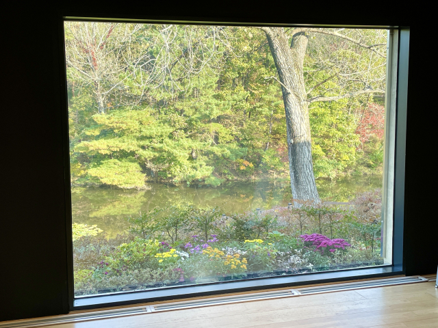 우양미술관 1층에서는 백남준 특별전이 열리고 있다. 주말앤 팀