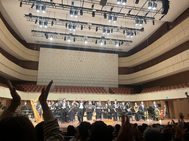 심포니홀 슈퍼 브라스 WITH 오사카 시온 윈드 오케스트라 대구콘서트 하우스 공연 모습. 김세연 기자