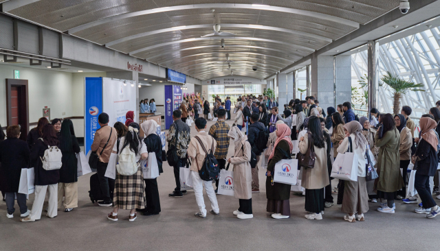 아시아·태평양 반려동물 수의사대회가 지난달 31일부터 2일까지 대구 엑스코에서 33개국 4,500여 명의 수의사, 수의대생 그리고 동물보건사가 참석한 가운데 열렸다.