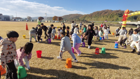유치원-초등학교 연계 강화…대구시교육청, 군위 지역 '2025 놀이로 잇-다' 운영