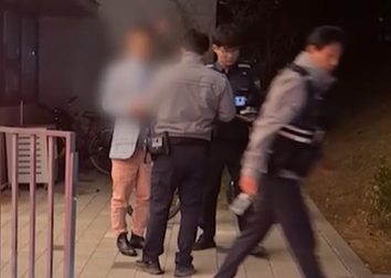 휘청거리며 시속 152km 밟은 대리기사…알고보니 '만취운전'