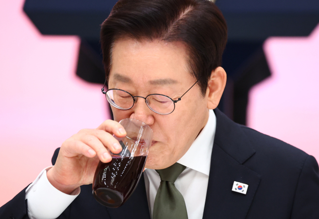 李 대통령 사건 공소 취소될라…국힘, 원천 차단법 추진<br />