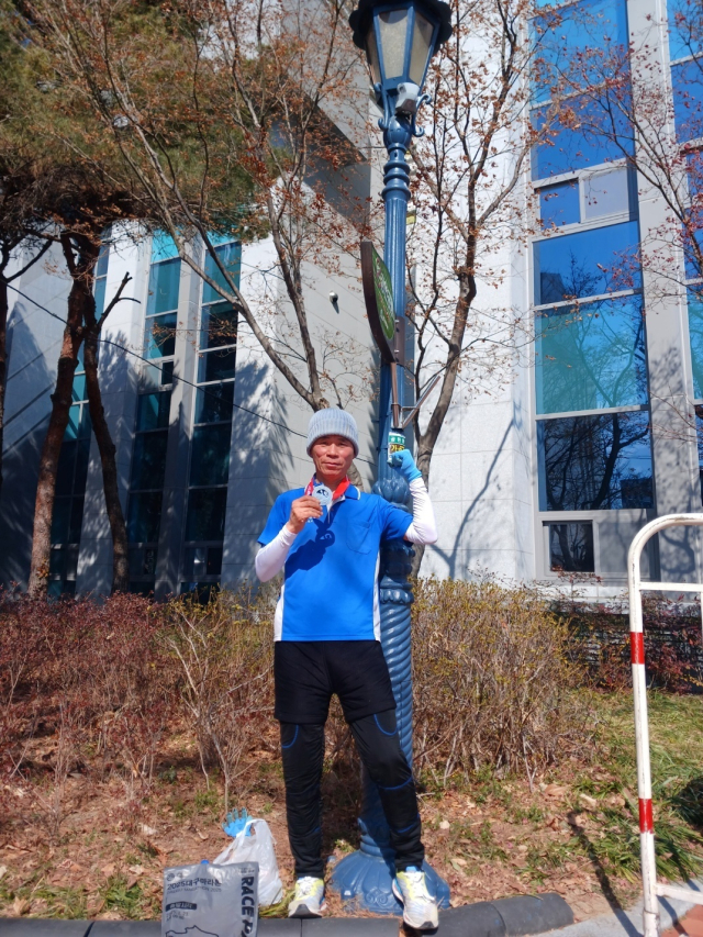 마라톤 연습 도중 교통사고를 당한 김남연(64) 씨가 삶의 마지막 순간에 5명의 목숨을 살리고 하늘의 별이 됐다. 한국장기조직기증원 제공