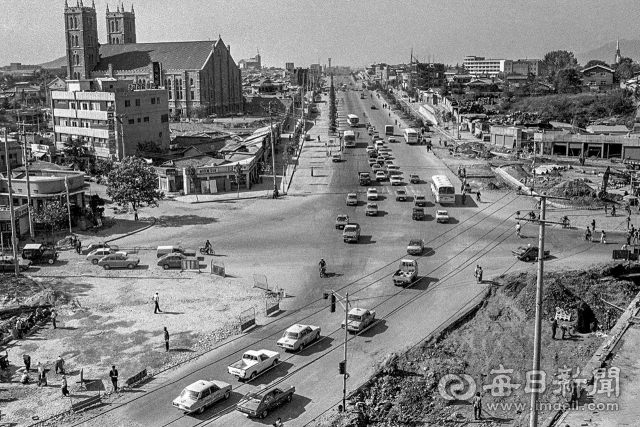 1979년 10월 22일 확·포장 공사가 한창인 대서로(현 달구벌대로) 계산오거리 모습. 왼쪽 큰 건물은 서현교회 건물이다. 매일아카이빙센터