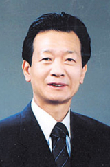 윤용희 대구경북명예교수회 회장, 지역발전 포럼에서 특강