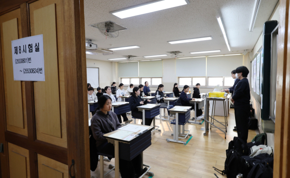 '수능 포기했습니다' 인증글 잇따라…게임·집회 이유도