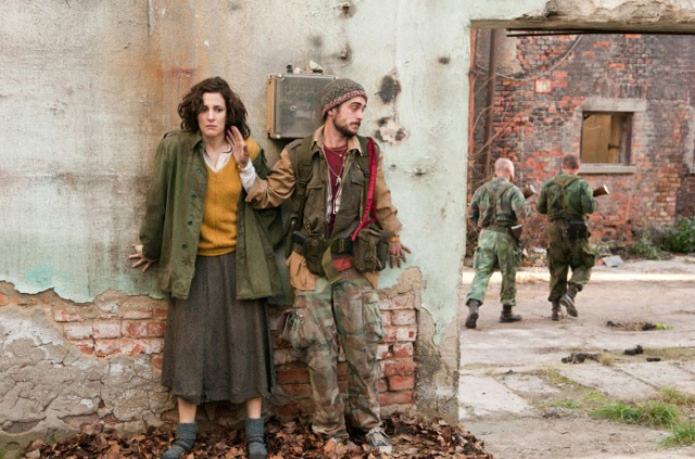 안젤리나 졸리 감독의 2013년작 영화 