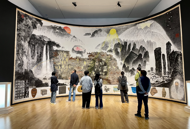 [주말&] 미술관만 돌아도 하루가 훌쩍…'경주 아트투어' 함께 떠날까요