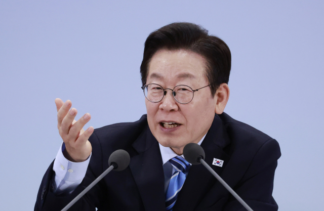 이재명 대통령이 14일 경기 파주시 라이브러리스테이 지지향에서 열린 