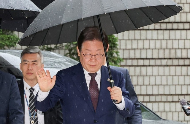 대선 전이었던 올해 4월 22일 서울 서초구 서울중앙지법에서 열린 