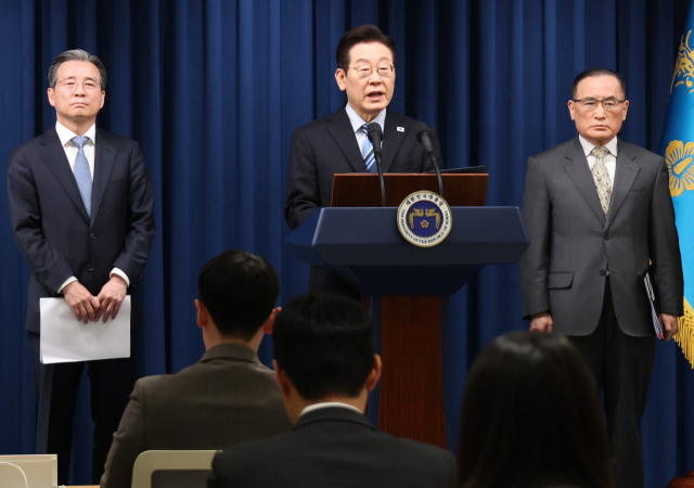 이재명 대통령이 14일 서울 용산 대통령실 기자회견장에서 한미 관세·안보 협상 