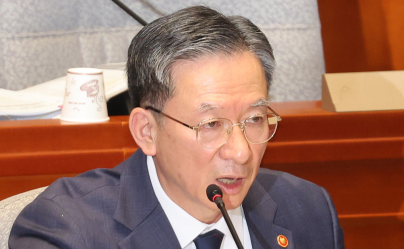 정성호, 집단반발 검사장 징계설에 