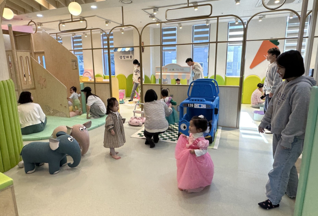 안동시가 다양한 육아, 돌봄, 아동권리 사업 등 사업 추진을 통해 아이 키우기 좋은 도시 안동을 실현 시키고 있다. 안동시 제공