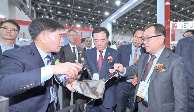 18일 오전 엑스코에서 홍성주 대구시 경제부시장을 비롯한 내빈들이 