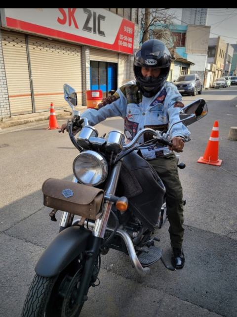 [매일문예광장] (시) 껍질/ 전기웅