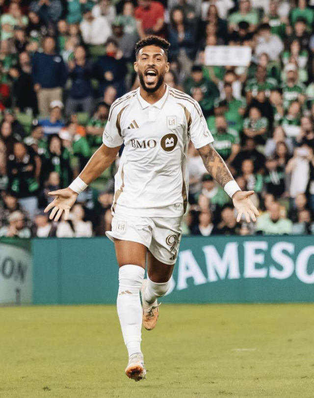 LAFC에서 손흥민과 함께 공격을 이끄는 드니 부앙가. LAFC SNS 제공