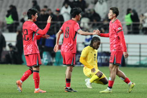 한국 축구, 사상 첫 월드컵 포트 2 배정 유력…내달 5일 추첨