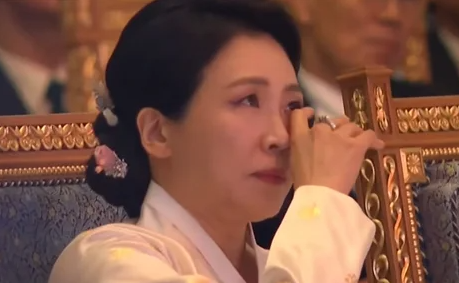 UAE 문화교류 행사 중…김혜경 여사 눈물짓게 한 '이곡'