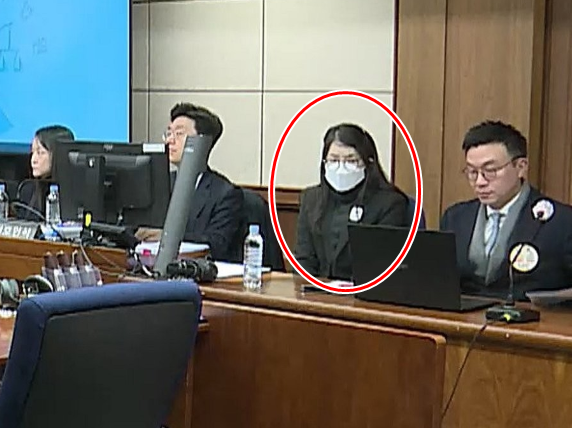 19일 재판에 출석한 김건희 여사. 서울중앙지법 제공