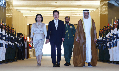 영부인 김혜경 여사, UAE 대통령 모친 한국 초청