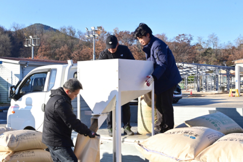청송군, 2025년산 공공비축미 1천644톤 매입 시작