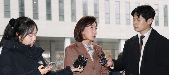 '패스트트랙'  나경원·송언석 벌금형…국힘 6명 의원직 유지