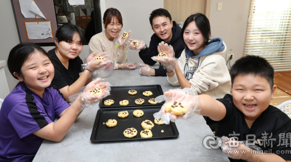[낳아보니 행복이다] 권기영·김서현 부부 