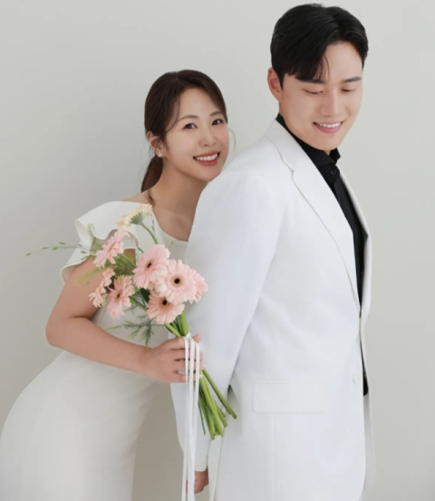 [화촉] 김신규(문경시노인간호센터장)·박애주(문경시보건소장)씨 딸 수정 양 결혼