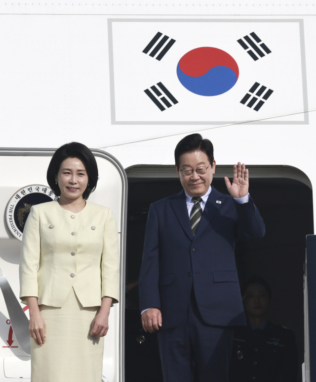 李대통령, 이집트 공식방문 마치고 G20 정상회의 참석 위해 남아공 출국