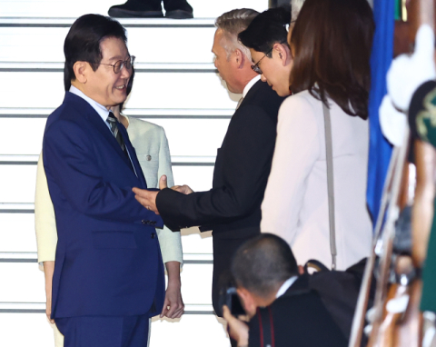 이재명 대통령 G20 정상회의 열리는 남아프리카공화국 도착