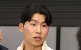 김혜성, 부친 빚투에 첫 입장 