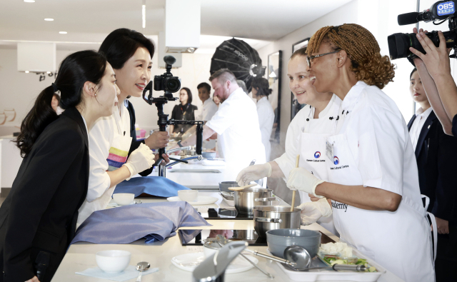 영부인 김혜경 여사 문화행사로 정상외교 측면 지원