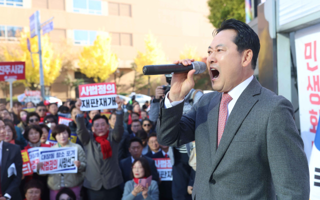 국민의힘 장동혁 대표가 23일 오후 경남 창원시 성산구 중앙동에서 열린 