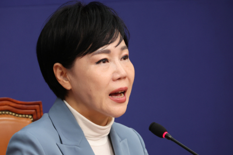 민주당 지도부 전원, YS추모식 불참…전현희 