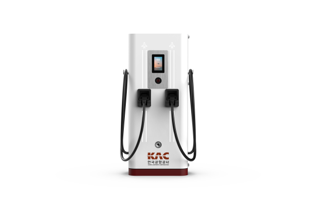 한국공항공사가 이브이시스㈜와 국내 최초로 기술개발해 국산화한 지상조업용 전기차 충전기 모습. 2025.11.24. 공항공사 제공