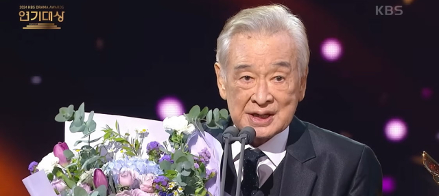 평생 무대 오른 이순재 