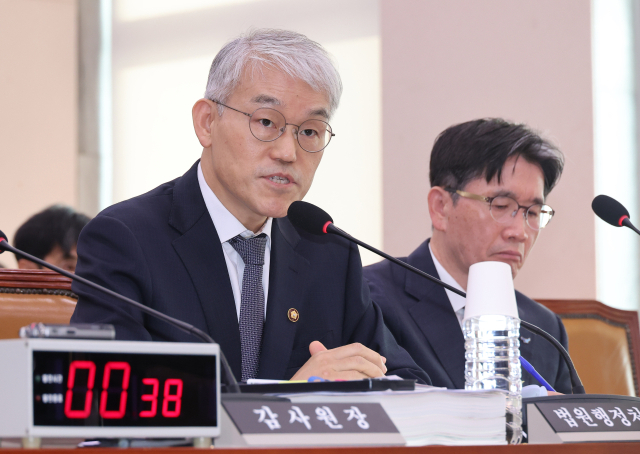 천대엽 법원행정처장이 30일 서울 여의도 국회 법제사법위원회에서 열린 종합감사에서 답변하고 있다. 연합뉴스