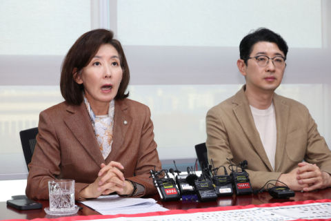 檢 '패스트트랙 충돌' 항소 포기…나경원 등 국힘 6명 의원직 유지