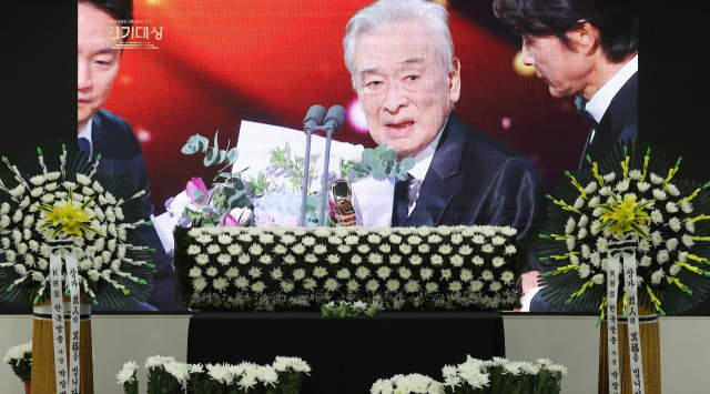 실명 직전에도 연기 투혼…이순재 생전 모습 '다큐' 공개