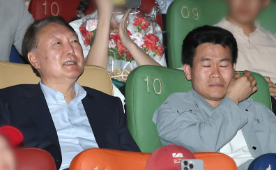 전한길에 옥중편지 쓴 尹…민주당 