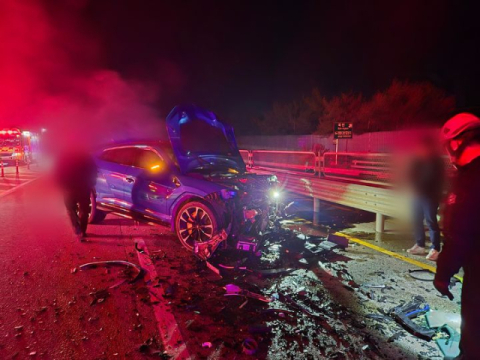 [속보] 한밤중 '역주행' 폭스바겐, 람보르기니와 정면충돌…동승자 1명 사망