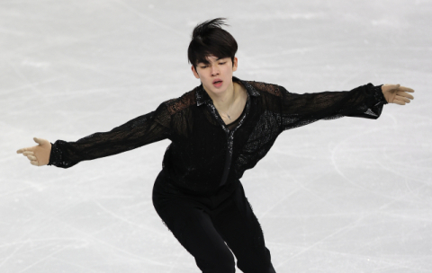 '4회전 점프 실수' 차준환, 랭킹대회 쇼트 3위…최하빈 선두