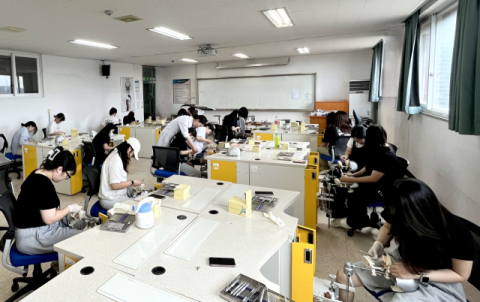 포항대 치위생과 32명 전원 치위생사 국가고시 실기 합격