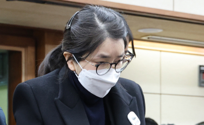 '진술 거부' 김건희 피고인신문 중계 불허…