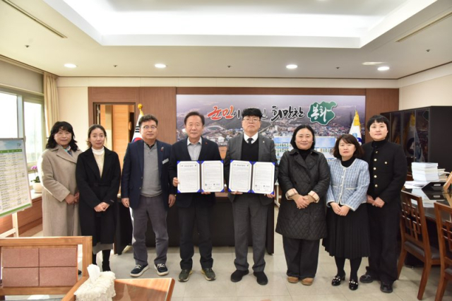 봉화군은 3일 경북전문대학교 산학협력단과 