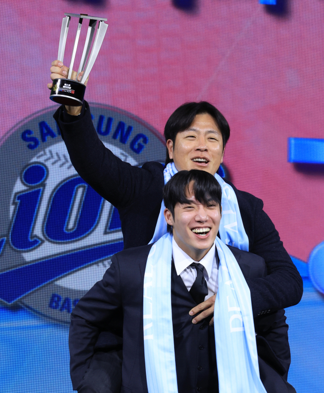 삼성 라이온즈의 원태인이 지난 1일 서울 그랜드워커힐 호텔에서 열린 